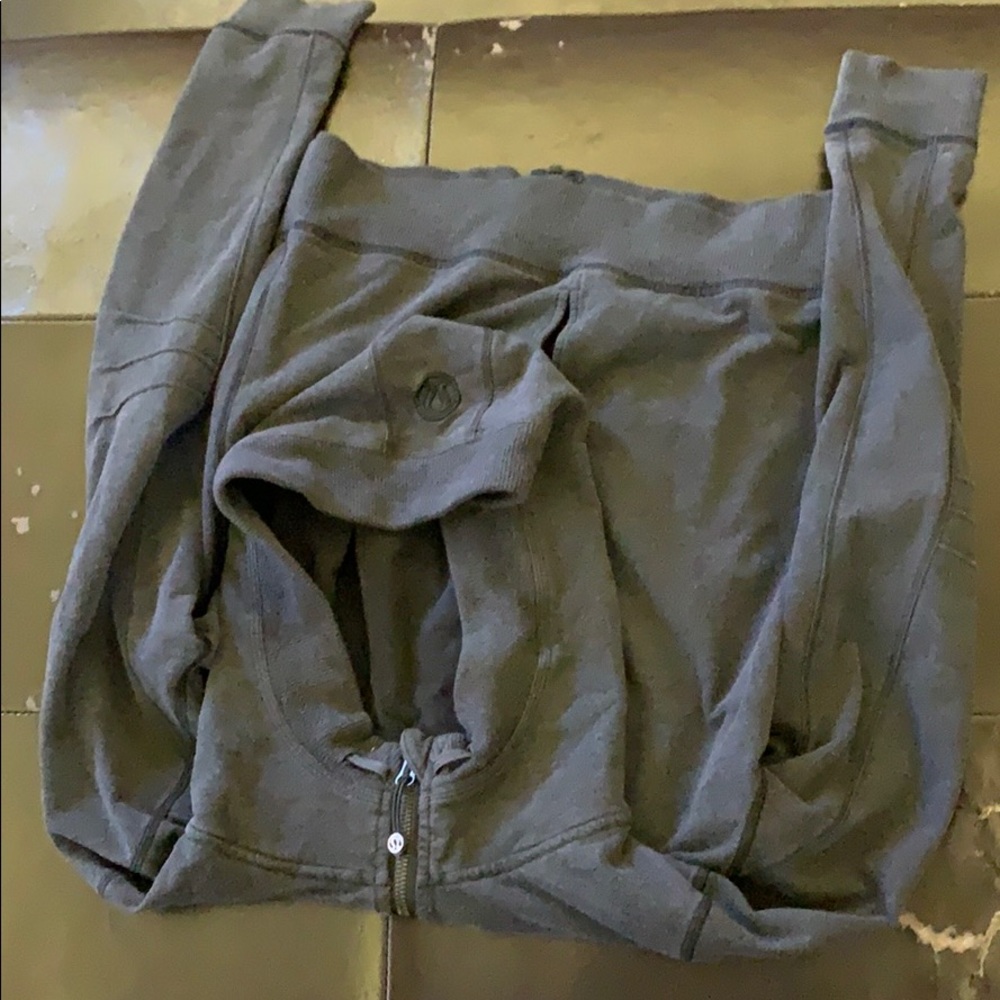 Lululemon tan workout jacket.